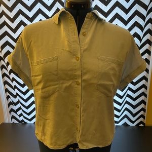 Women’s vintage cropped denim shirt